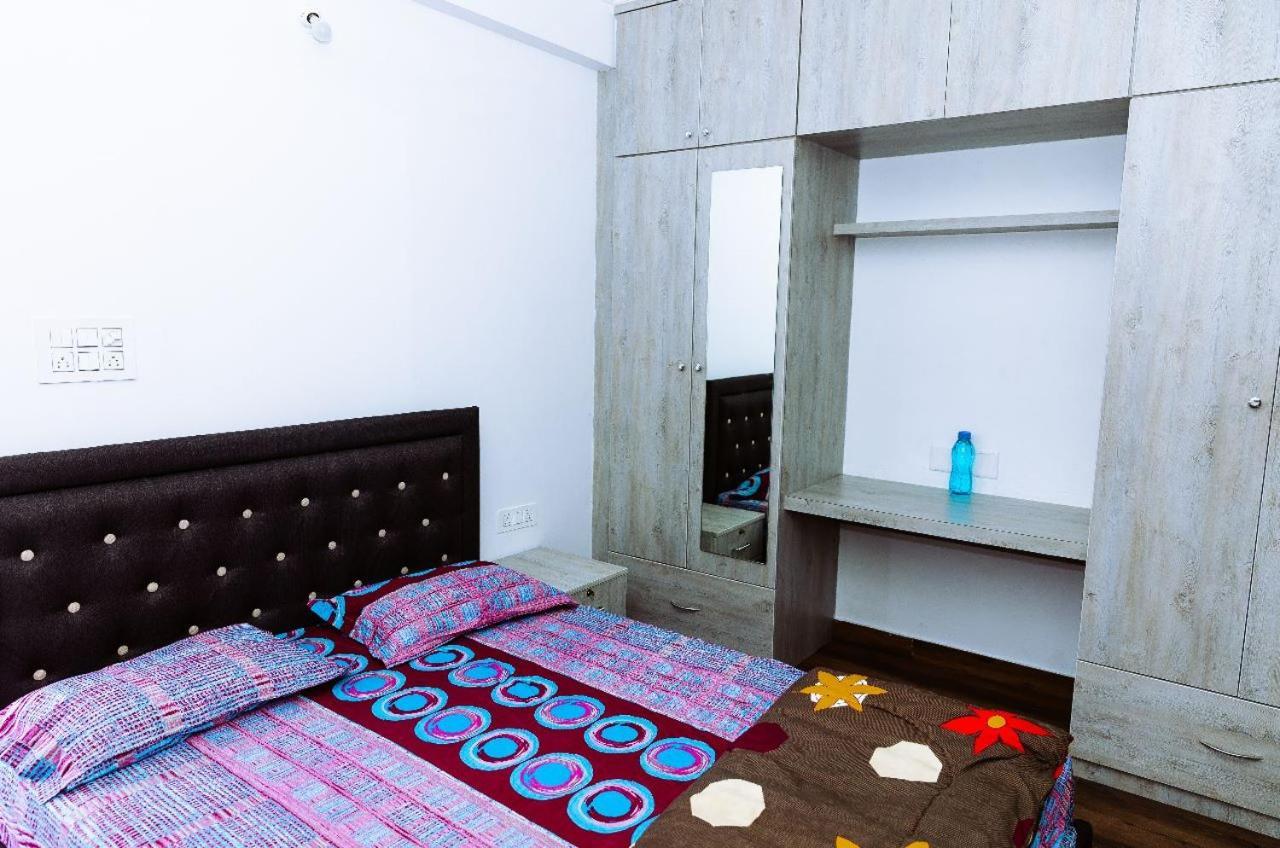Rvr Abode -Private Rooms Bangalore Exteriör bild