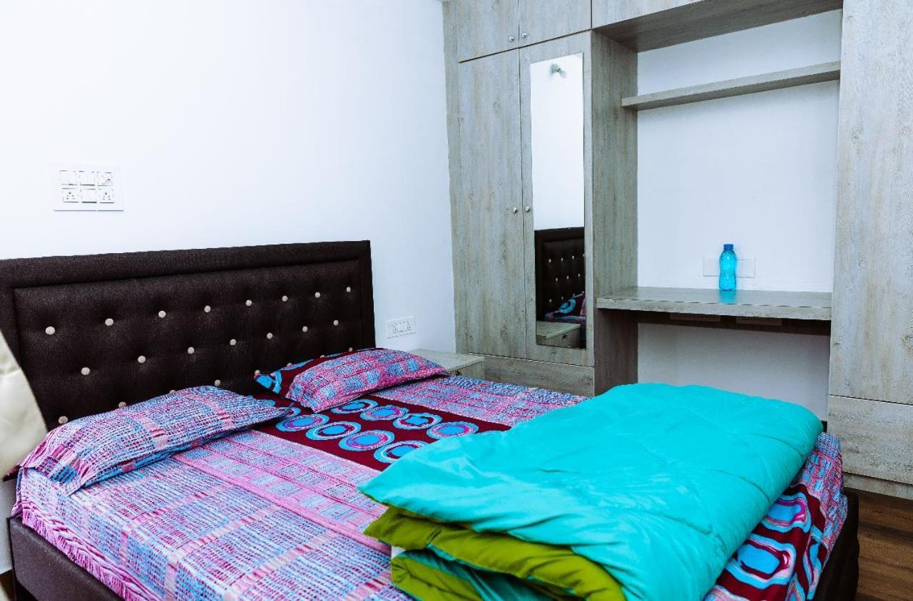 Rvr Abode -Private Rooms Bangalore Exteriör bild