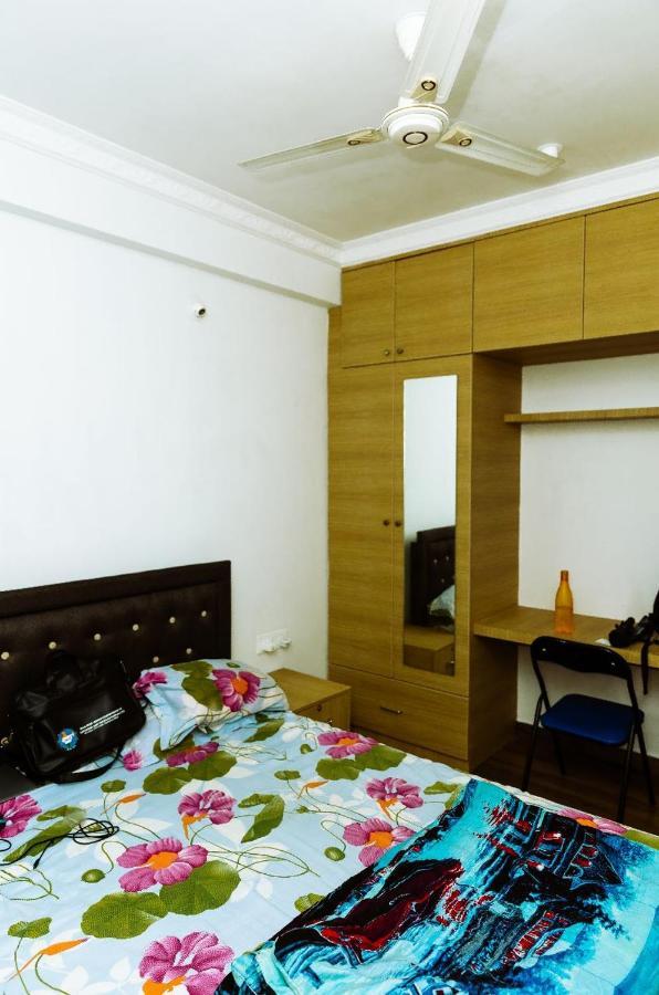 Rvr Abode -Private Rooms Bangalore Exteriör bild