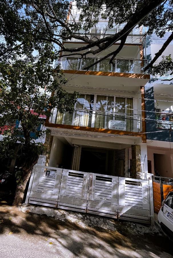 Rvr Abode -Private Rooms Bangalore Exteriör bild